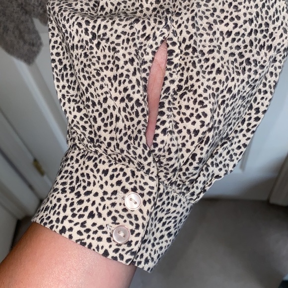 American Eagle Women’s Top - Picture 7 of 7